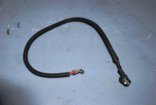 Plusleitung / Kabel zur Batterie