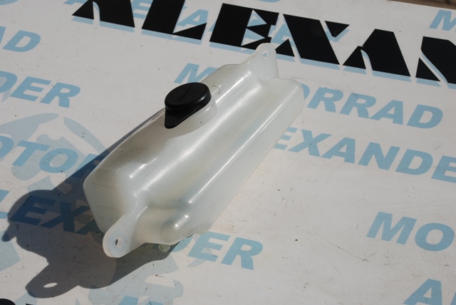 Ausgleichbehälter Kühlwasser