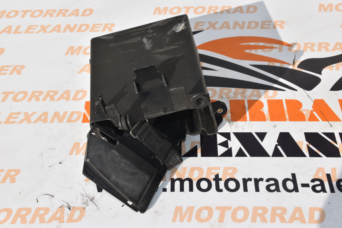 Batteriekasten mit Deckel