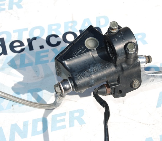 Hauptbremszylinder vorne