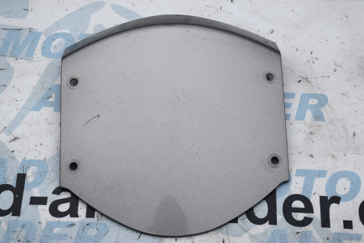 Verkleidung vorne Mitte