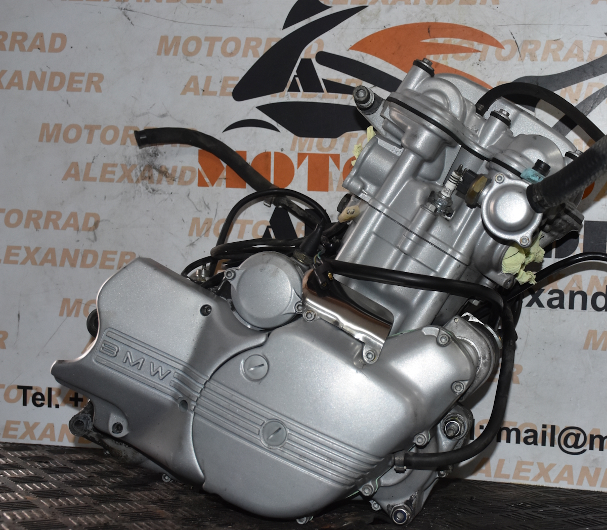 Motor mit Anbauteile Engine