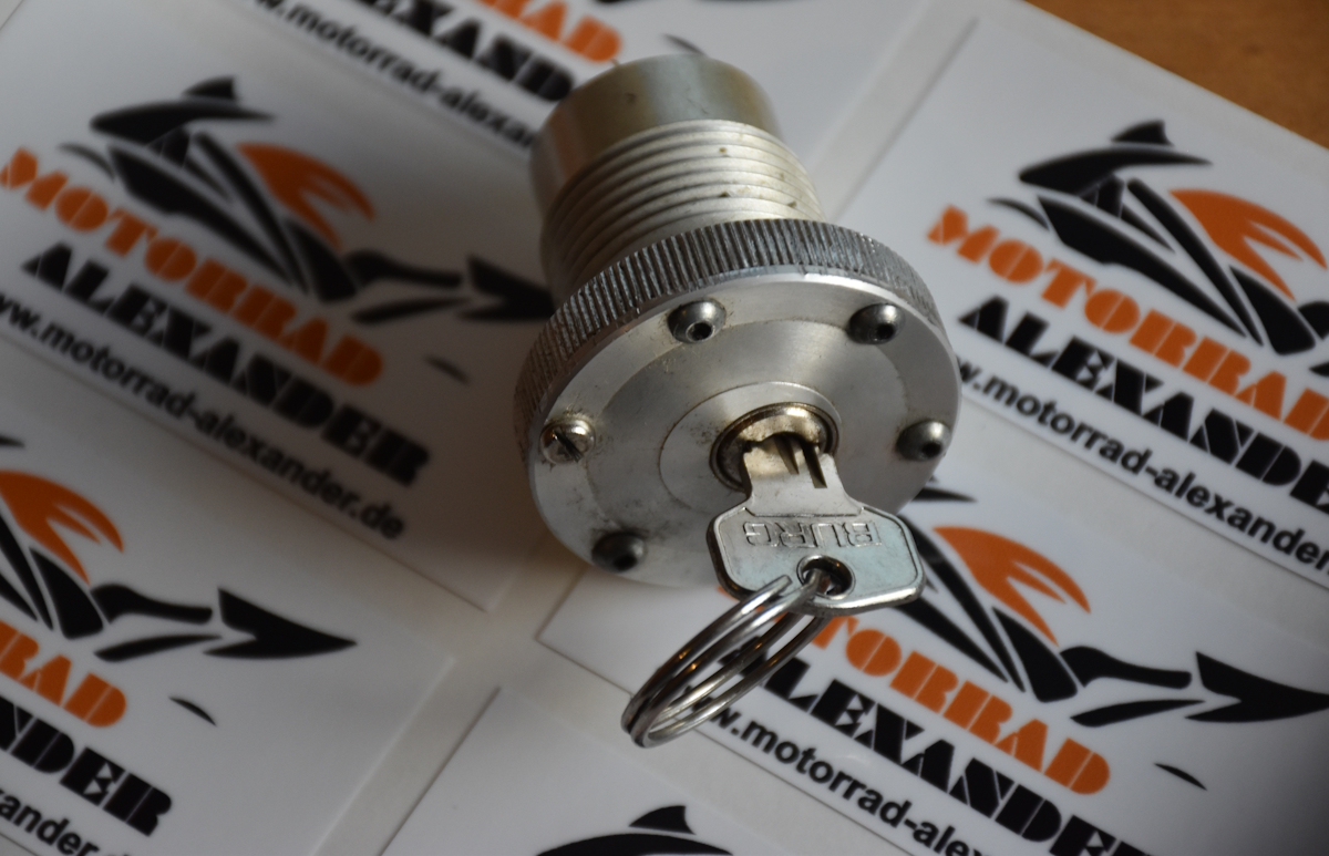 Öltank Deckel abschließbar